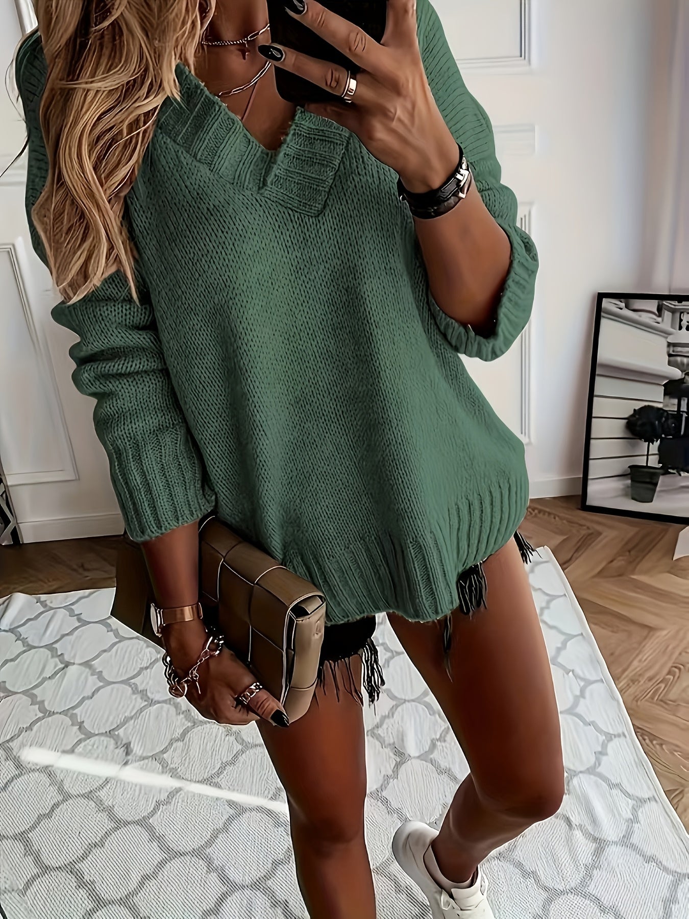 Carole - V-Neck Knitted Sweater